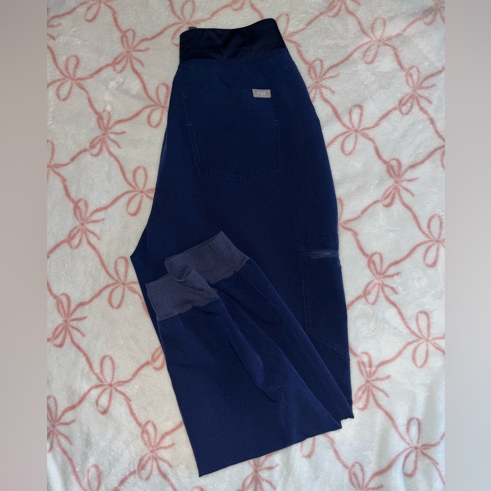 Fig Navy Blue Jogger Scrub Pants- M/Petite